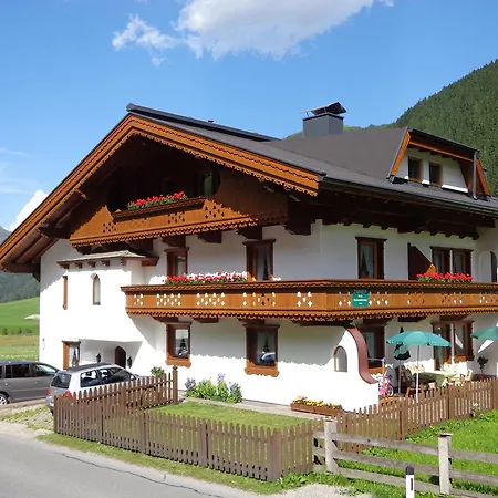 Apartment Haus Edring *